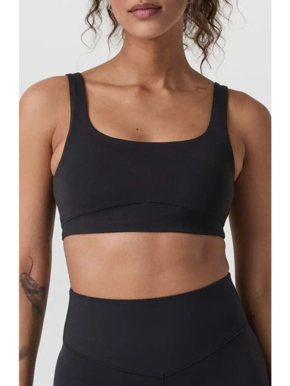 Vouri Alltheform Sports Bra Black Moisture Wicking Yoga Workout Athletic S NWT